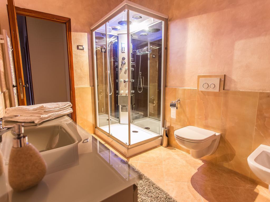 Апартаменты Lm House Лонато Номер фото